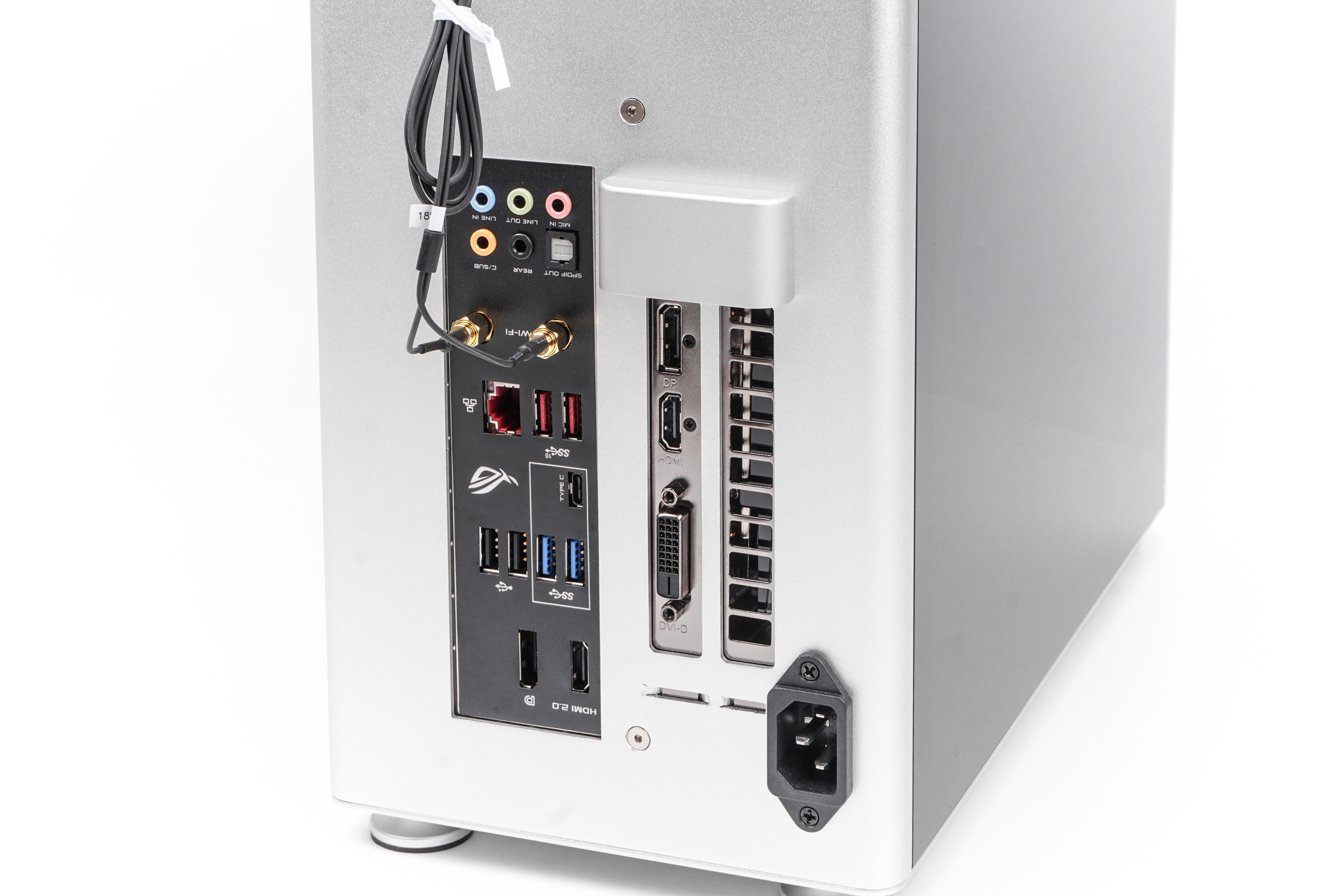 高性能小钢炮 --乔思伯 A4 机箱测评