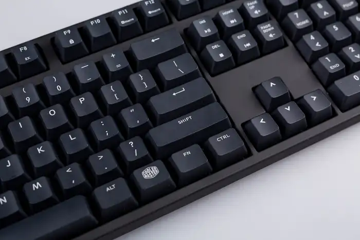 CoolerMaster 酷冷至尊烈焰枪XT V2 机械键盘- zFrontier 装备前线