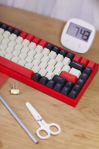 凯酷Keycool 84键赤焰红版蓝牙双模机械键盘- zFrontier 装备前线