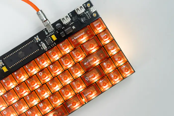 Lele76 Y2K 热插拔客制化机械键盘套件by LeleLab - zFrontier 装备前线