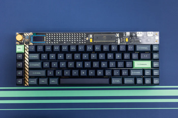 平成レトロ Y2K Lele76 Y2K x Superuser 热插拔客制化机械键盘- zFrontier 装备前线