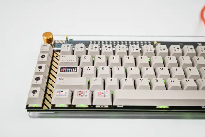 Lele76 Y2K x MV Synth 热插拔客制化机械键盘- zFrontier 装备前线
