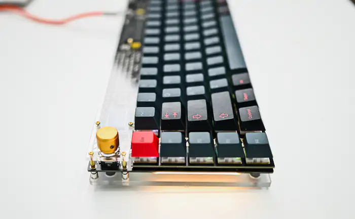 Lele76 Y2K x GMK Redline 热插拔客制化机械键盘- zFrontier 装备前线