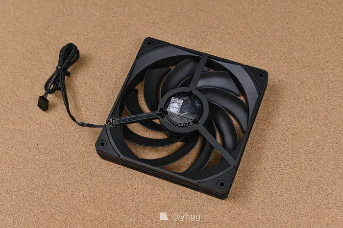 作画机 三起社 KT-120（作監用） 自然美感&极简设计——ROG Z790 HERO+分形工艺North 装机展示- zFrontier