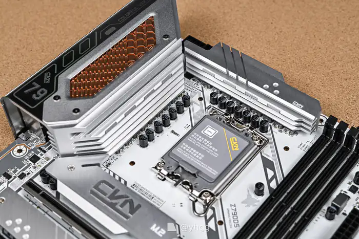 国产固态新选择——七彩虹CN700 PCIe4.0 固态硬盘开箱简测- zFrontier