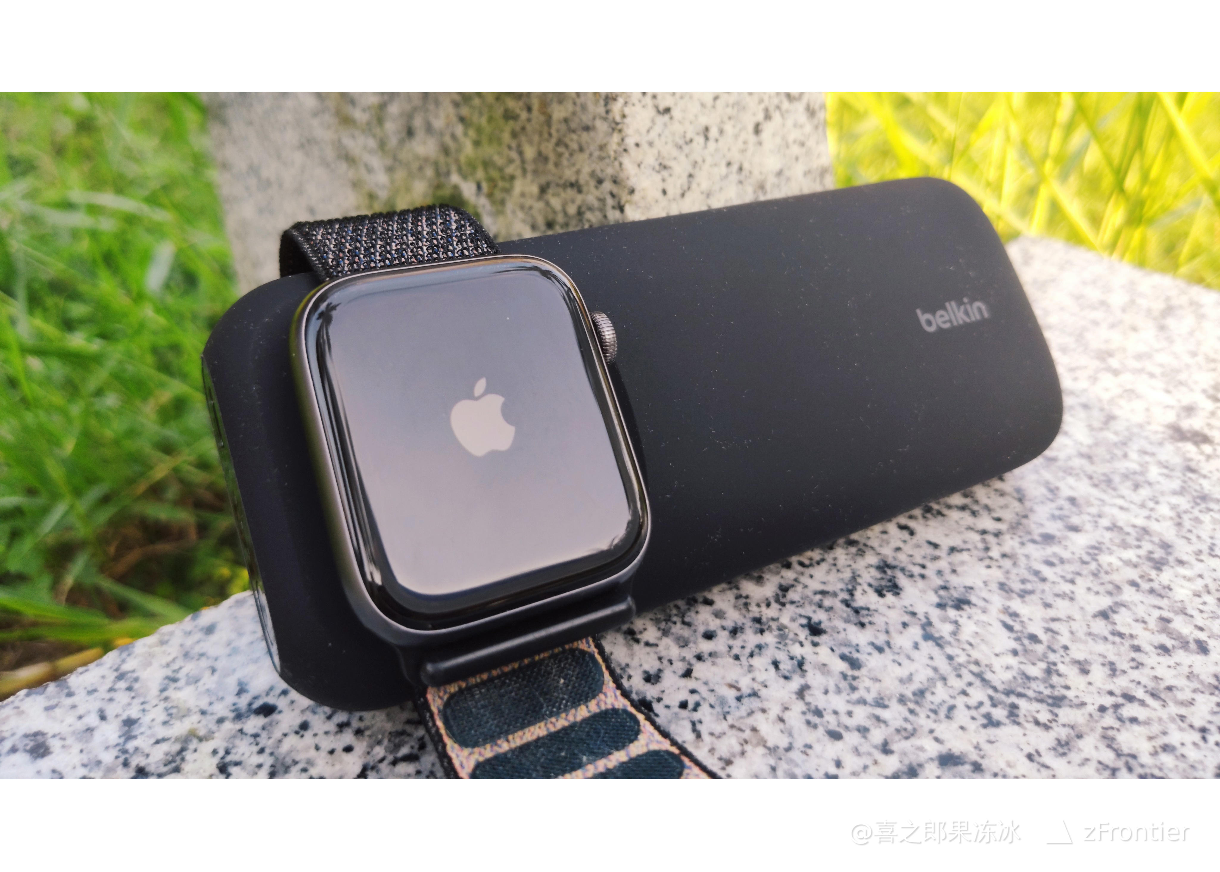 喜之郎果冻冰 」无“线”续航丨贝尔金Apple Watch快充手表手机二合一移动