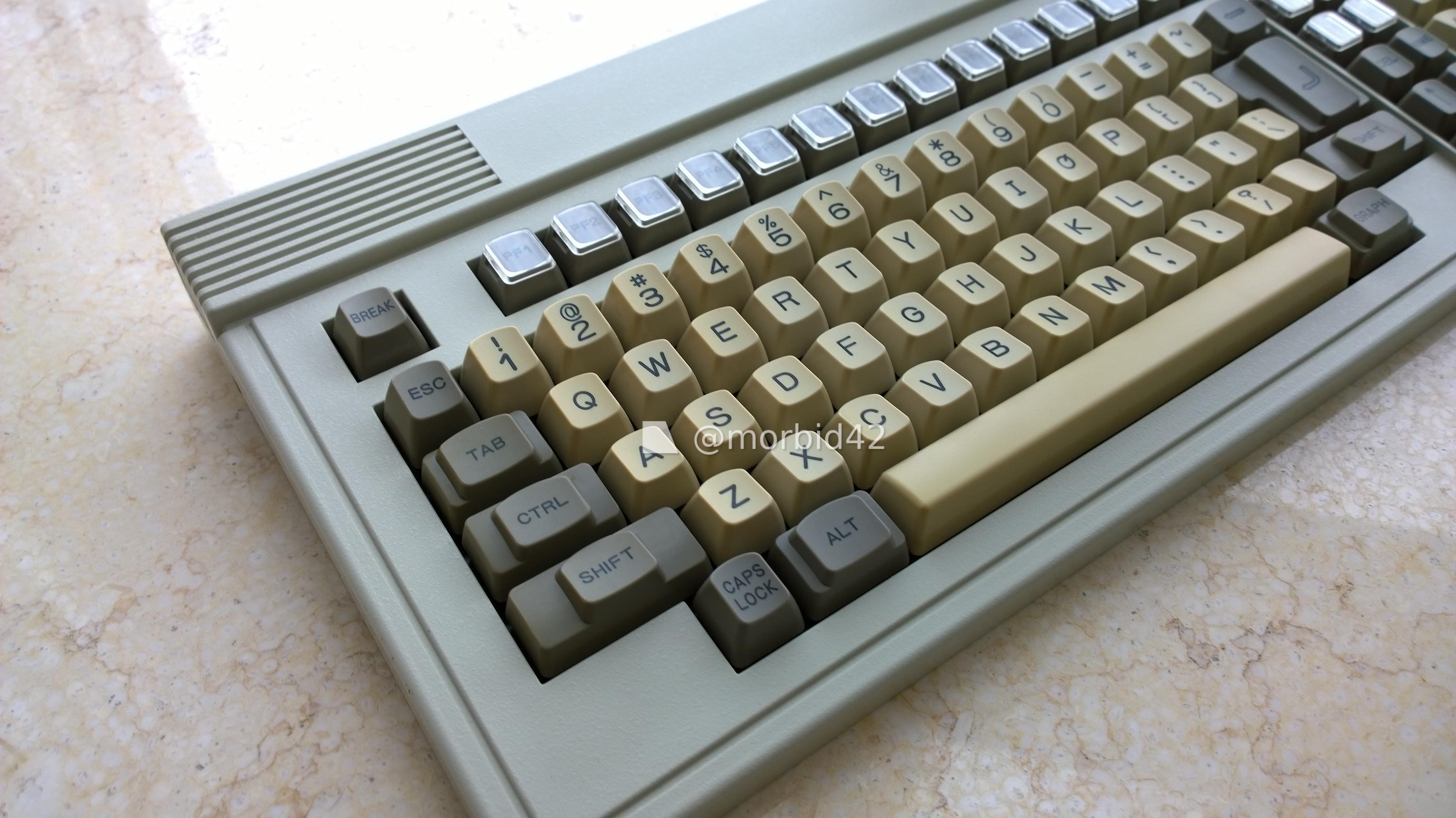 一把老键盘富士通三代板簧