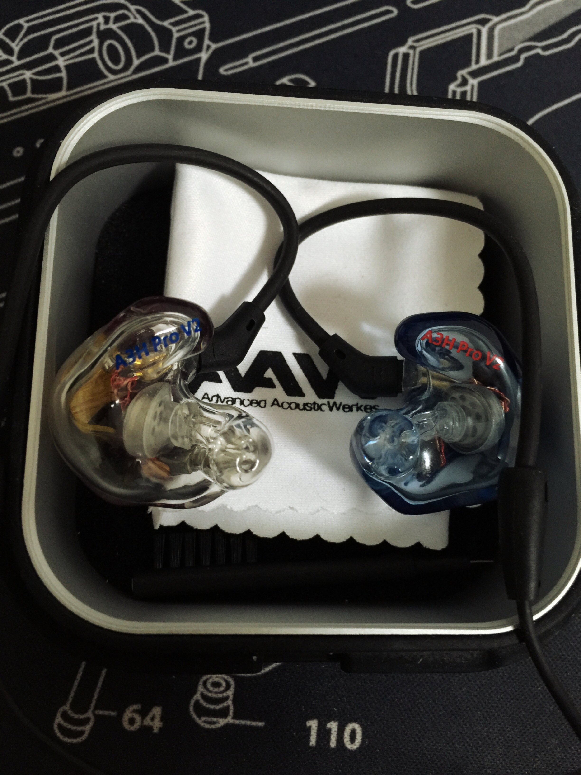 AAW A2H Pro V2 カスタムIEM - イヤフォン