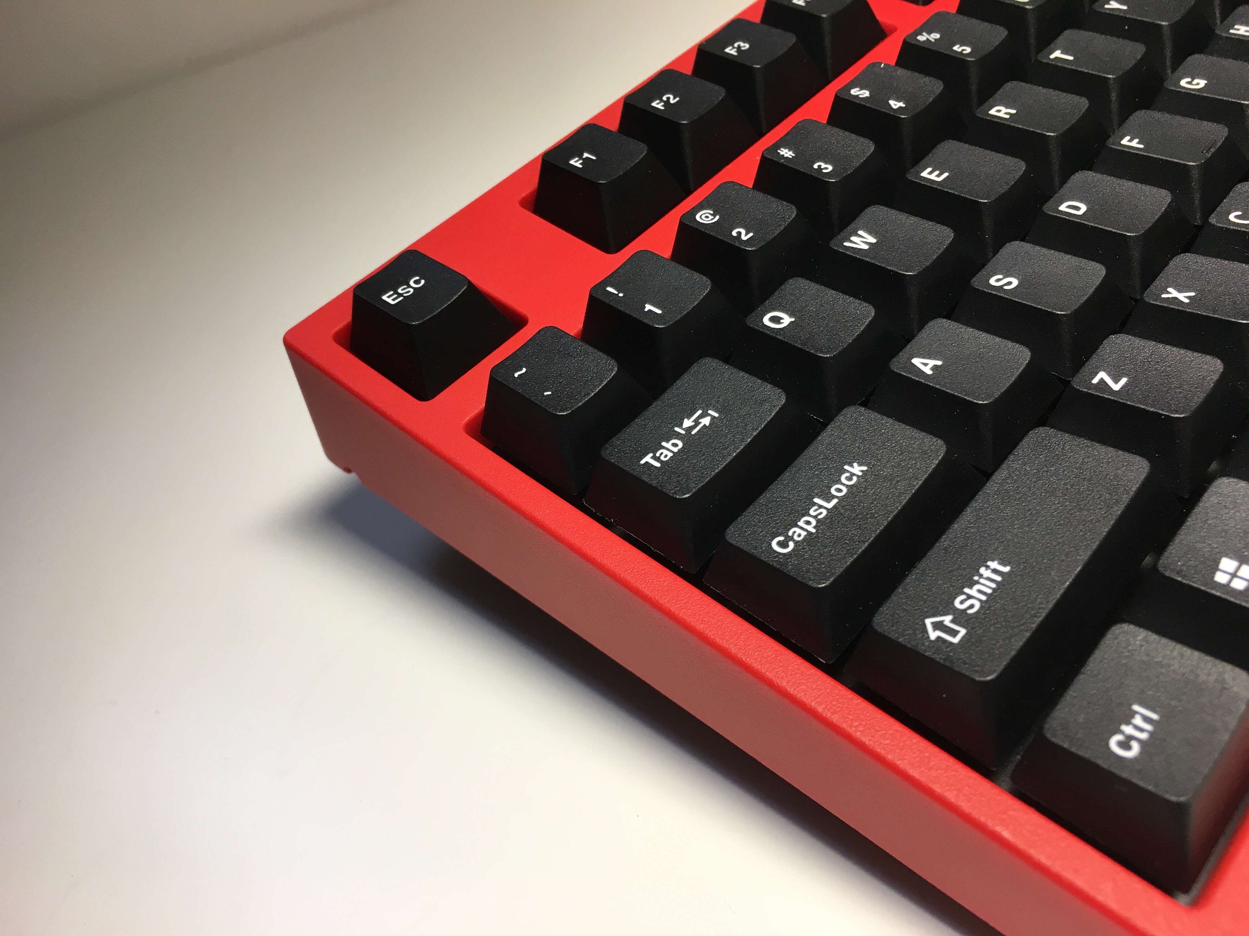 甩完图就走利奥博德fc750r赤色限定提到的装备机械键盘头号外设