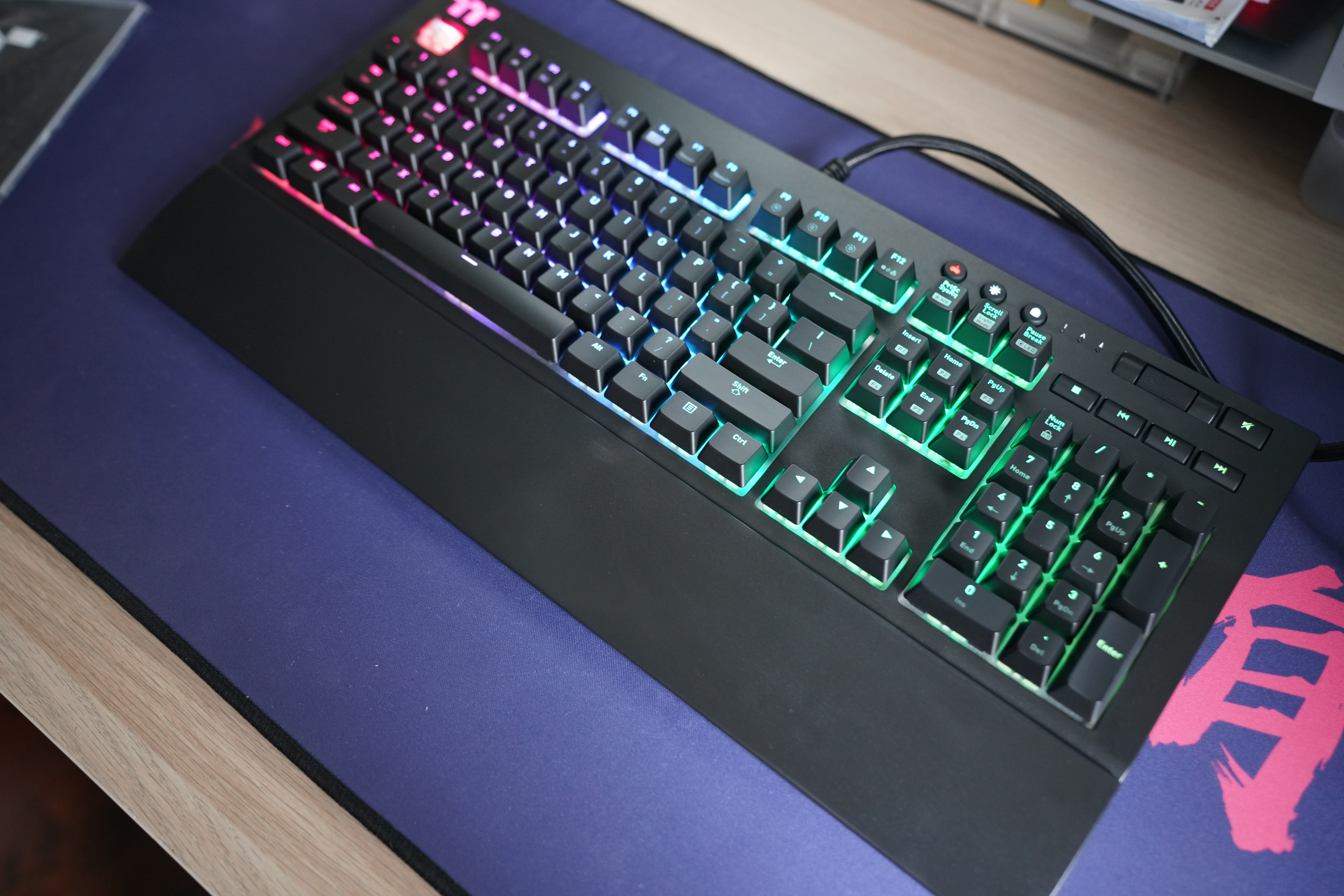 tt星脉x1rgb樱桃银轴机械键盘简单开箱