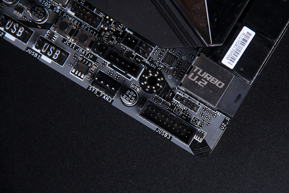 年初搞的一台内容创作工作主机同样的牙膏不同的玩法