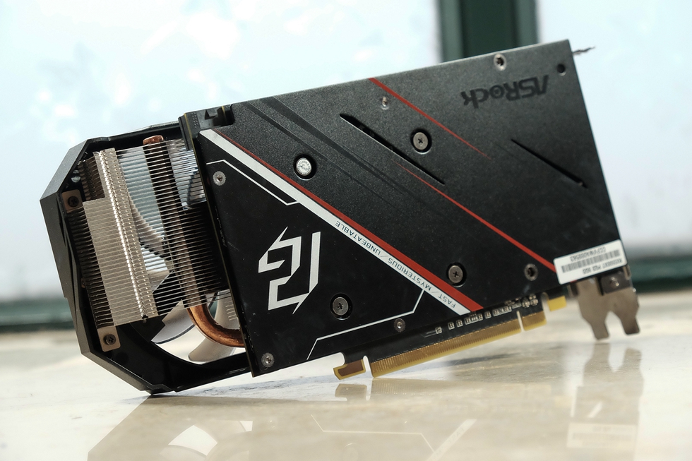 cpu:amd ryzen 5 3500x主板:华擎x570钢铁传奇内存:宇瞻 黑豹ddr4