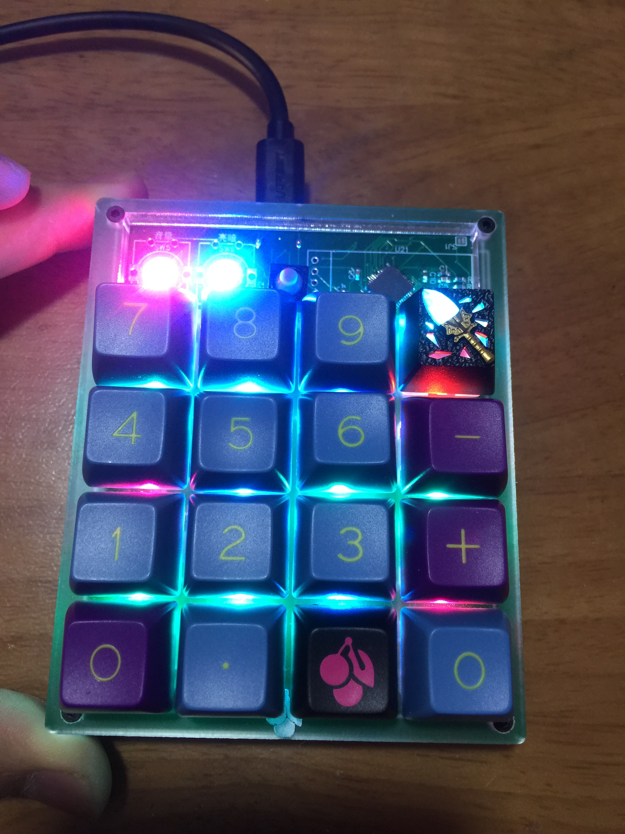 typec31qfn44atmega32u4数字键盘更新v11