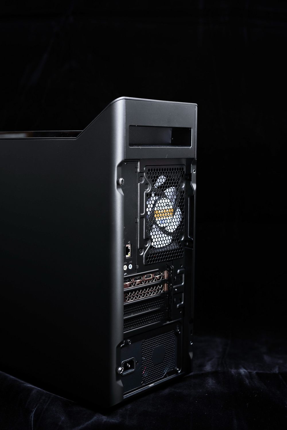 自己装机会比直接买更划算吗拯救者刃7000k2020版评测