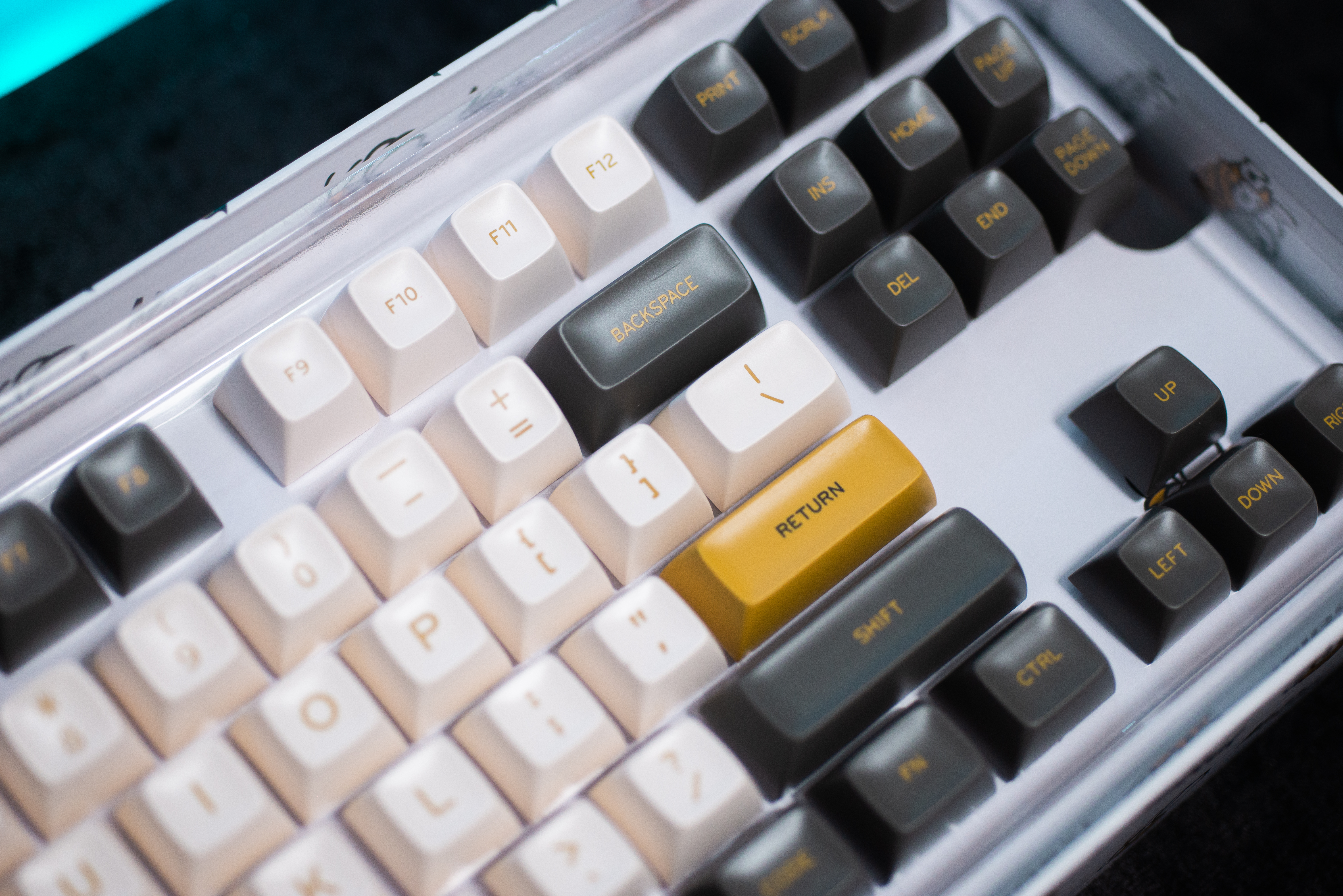 老张melgeekember微光键帽到了先拍一套dawn