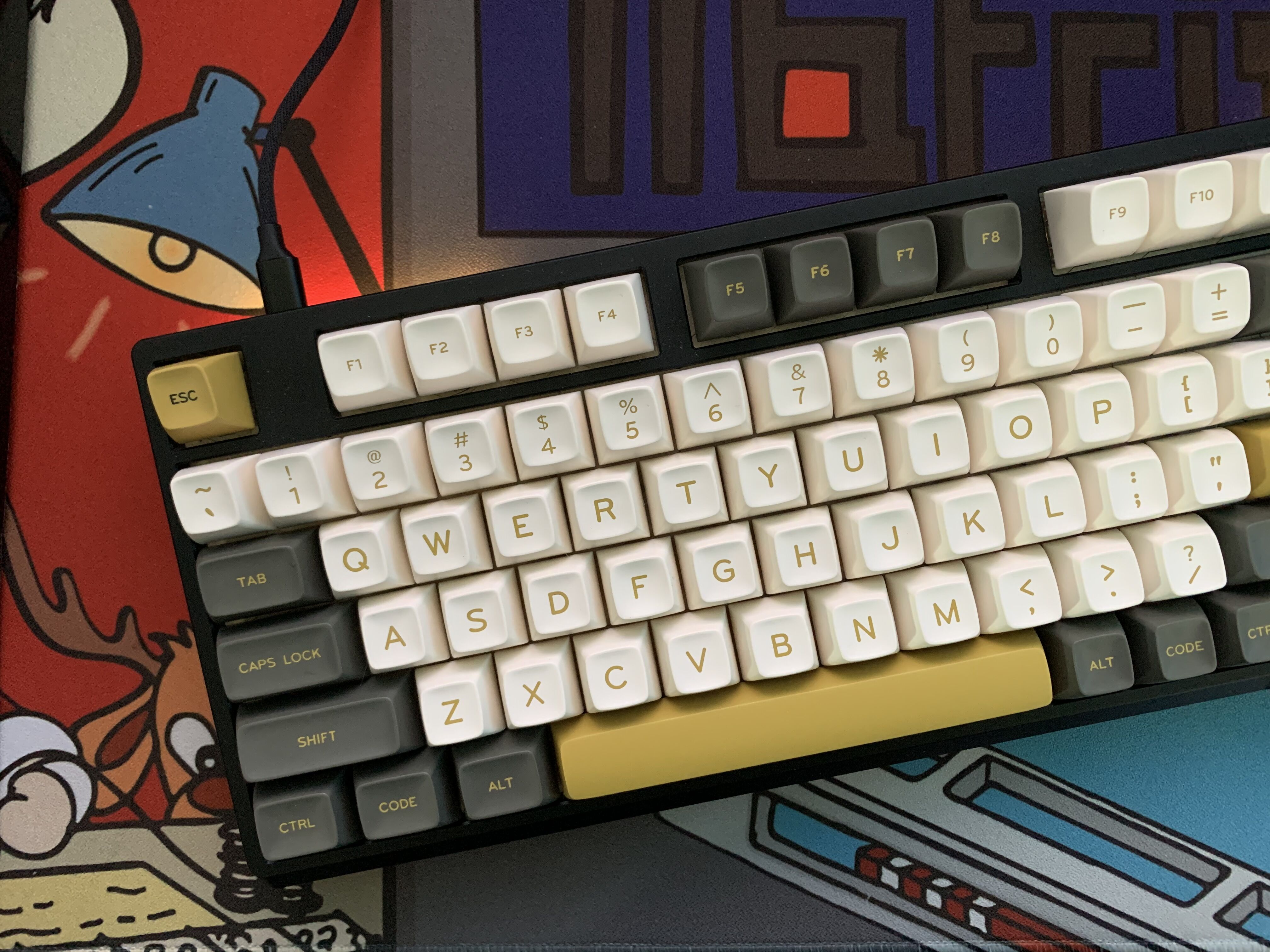 melgeek白微光黑微光键帽