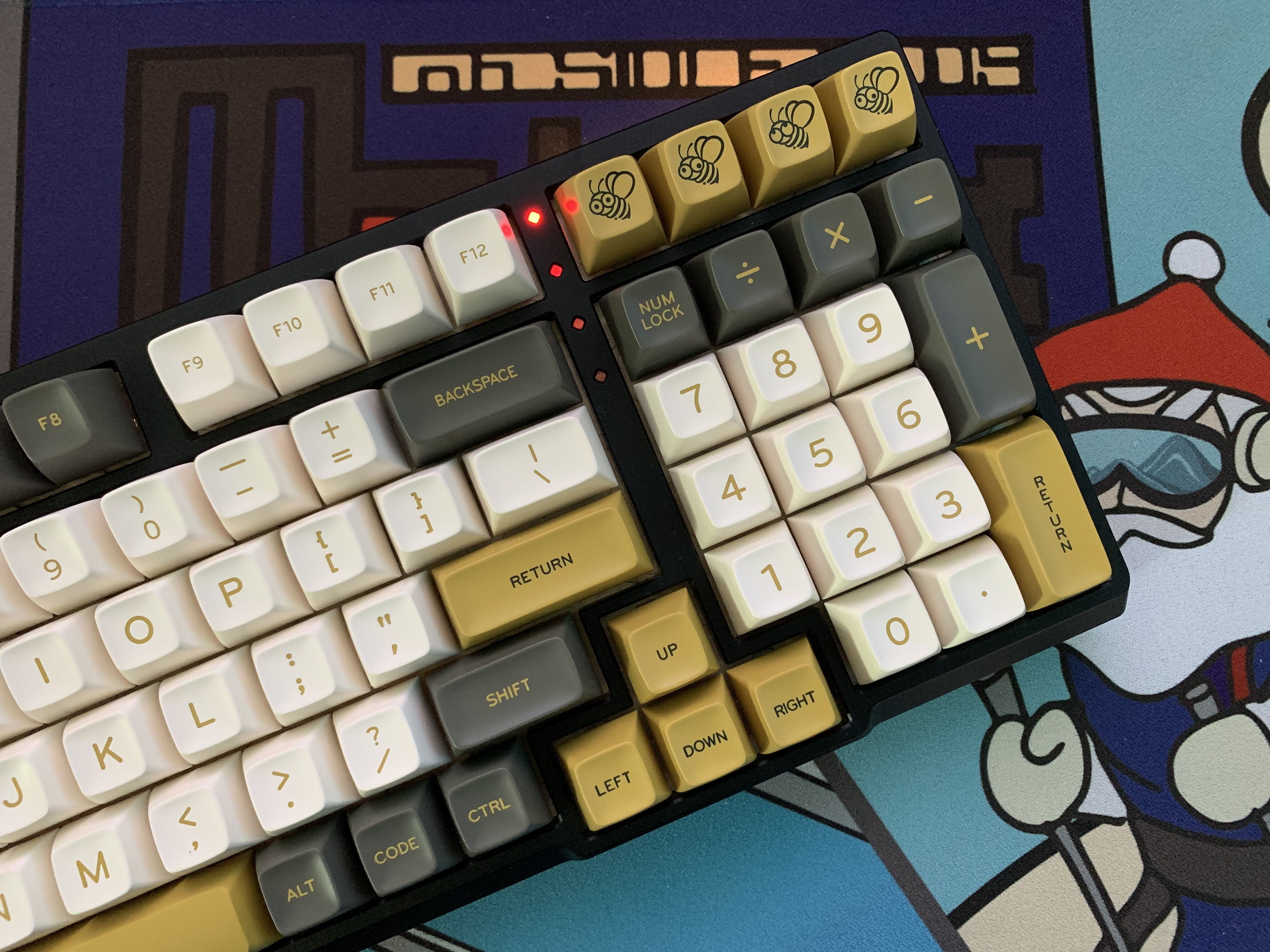 melgeek白微光黑微光键帽