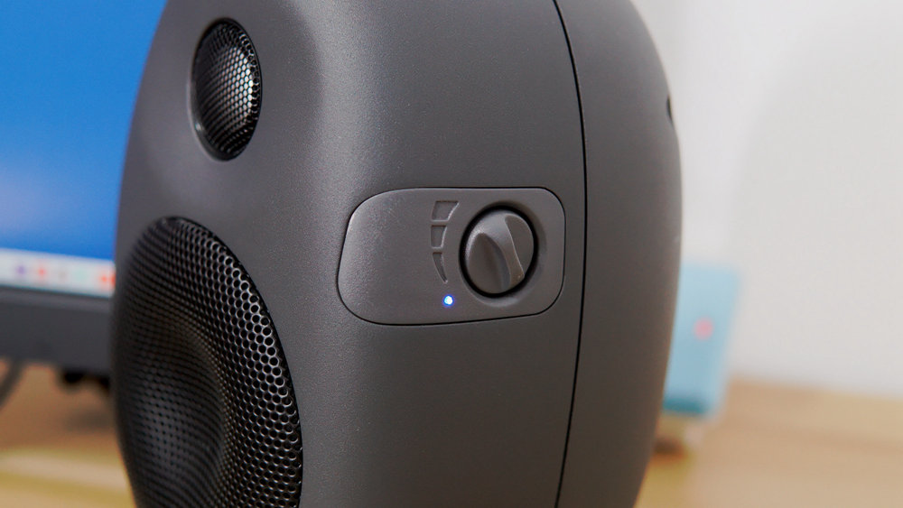 hivi惠威x3有源监听音箱评测音质纯正的桌面钢炮