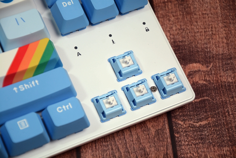 天空轴热拔插达尔优a87天空版开个箱