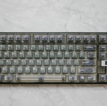 第一次买这么贵的键盘，配zaku轴，真棒👍，luna80真好看！ - zFrontier 