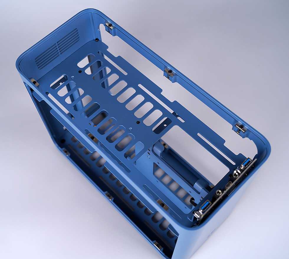 好看就好箱子吗？铝厂IQUNIX ZX-1 蔚海蓝装机展示- zFrontier 装备前线