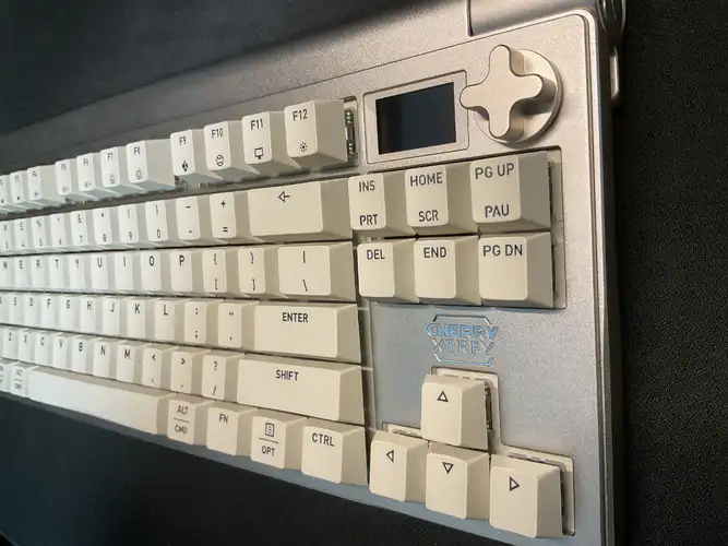 CHERRY MX8.3开箱体验- zFrontier 装备前线