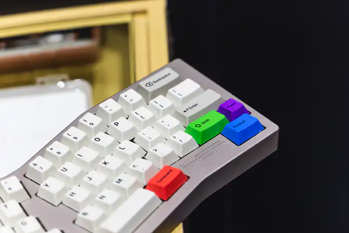 TGR x KLC x ZFX2025 Lena Mini 机械键盘套件- zFrontier 装备前线