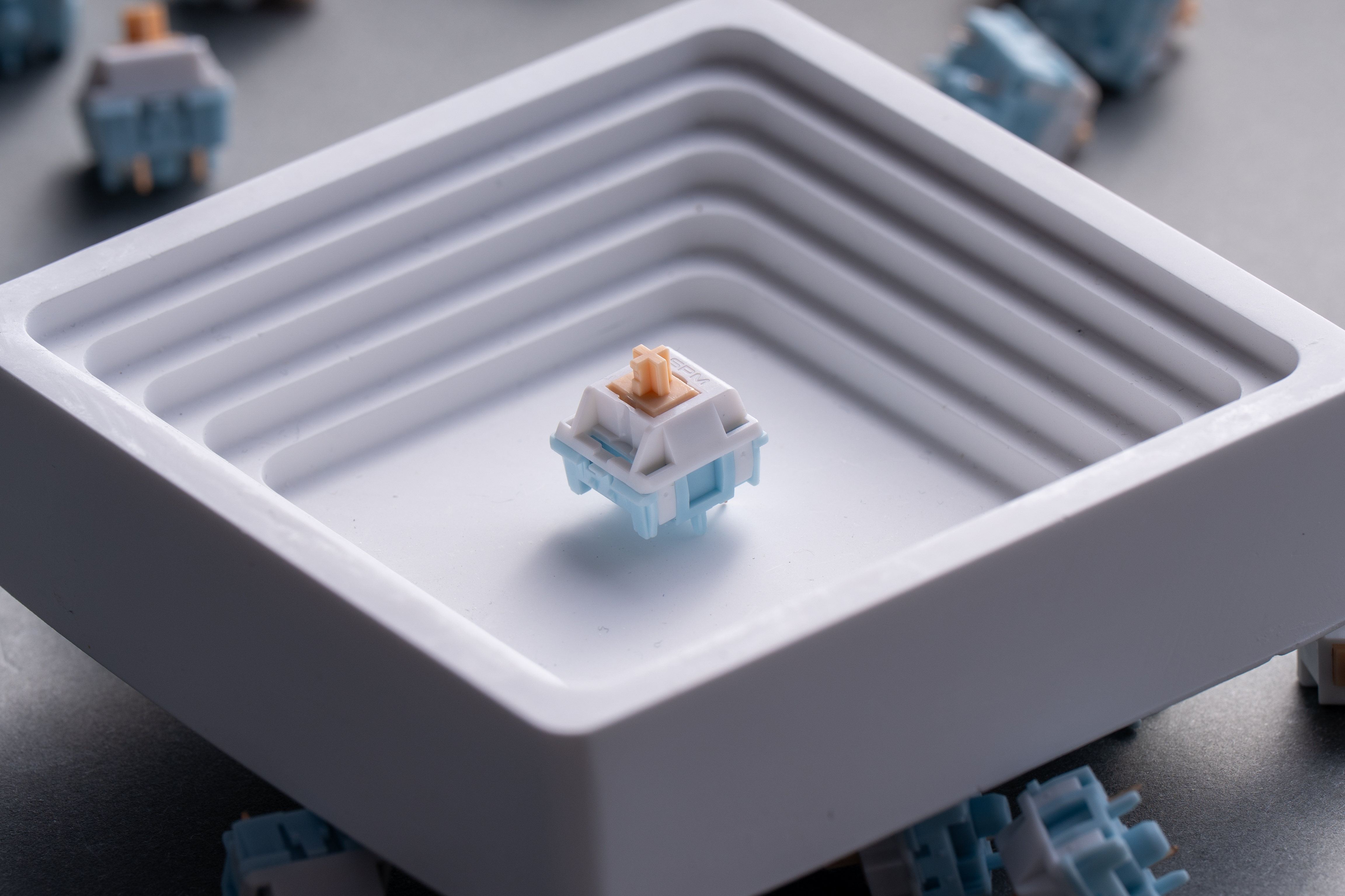 静物 GB]净沙轴HMX首款双色静音线性轴- zFrontier 装备前线