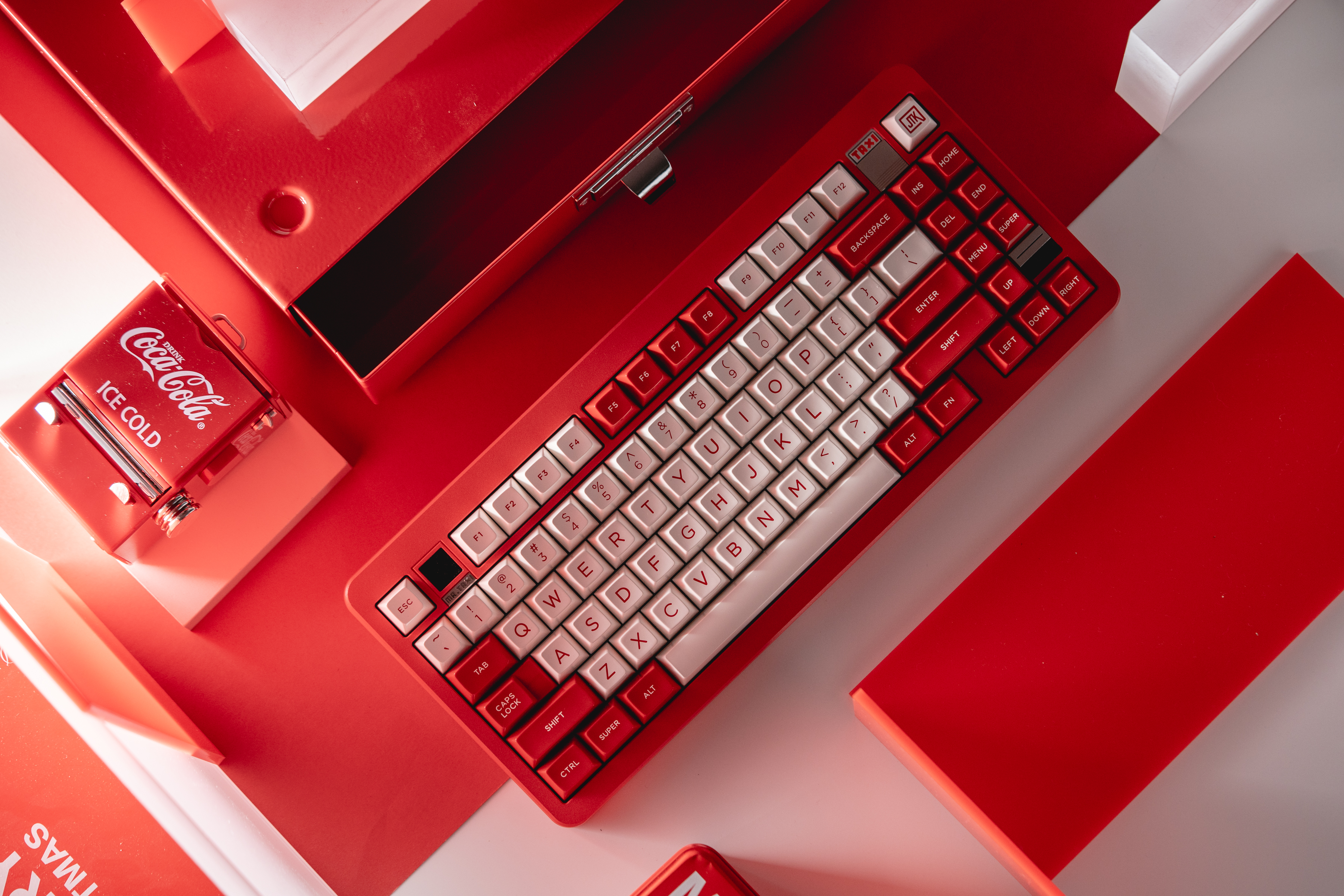 Matrix MR.TAXI HK RED - zFrontier 装备前线