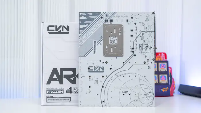 白色新战舰起航：七彩虹CVN X870 ARK FROZEN V14 方舟主板评测分享